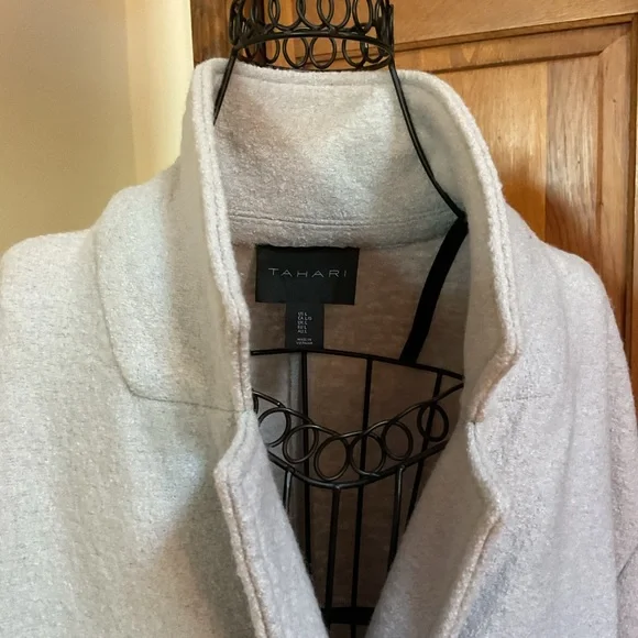 Tahiti Women's Gray Double-Breasted Coat, Large, New - Picture 2 of 9